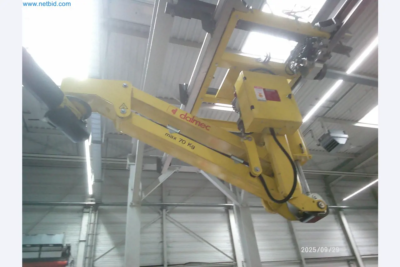 Machines and systems from the automotive supply industry-12