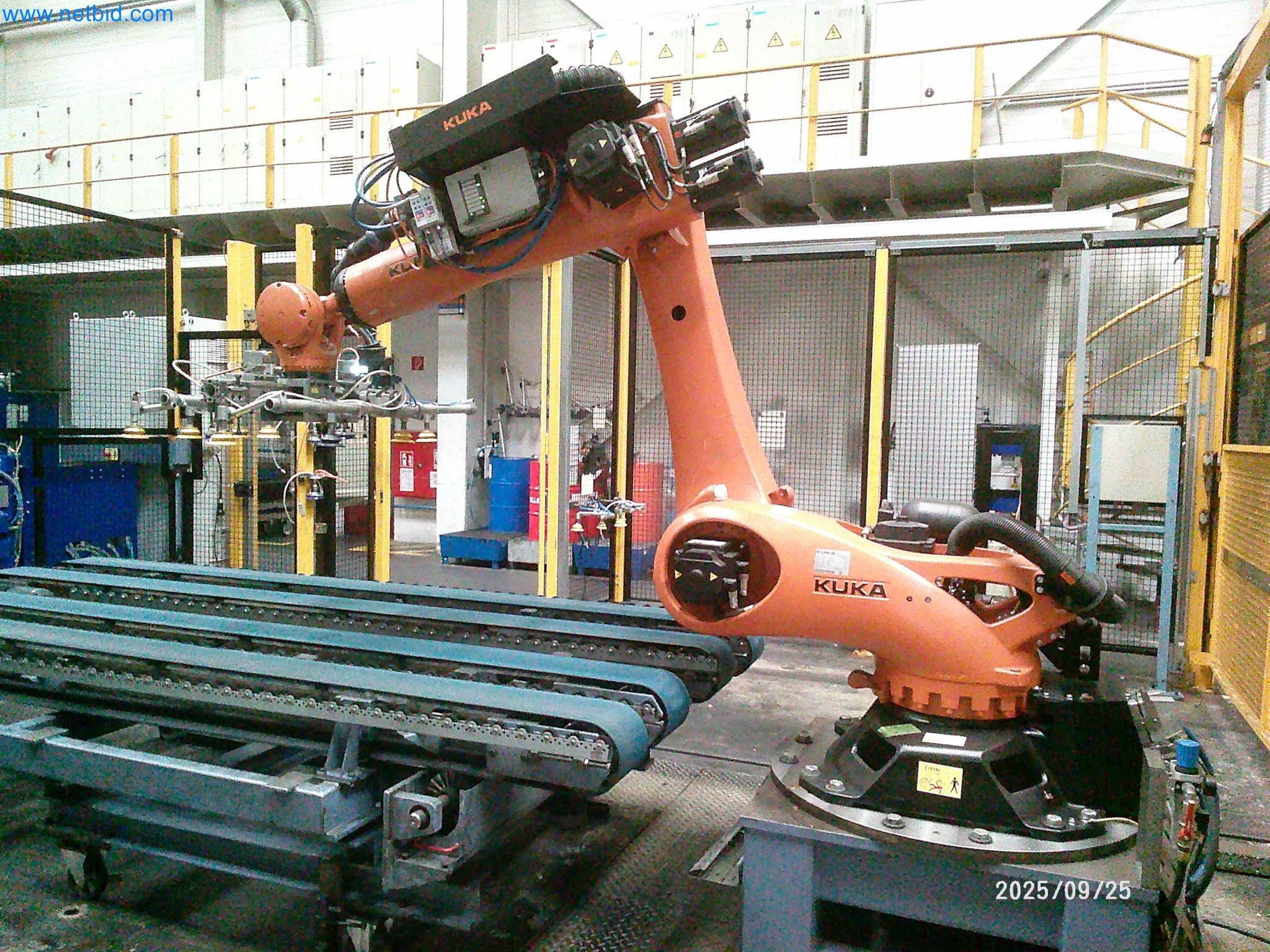 Machines and systems from the automotive supply industry-11