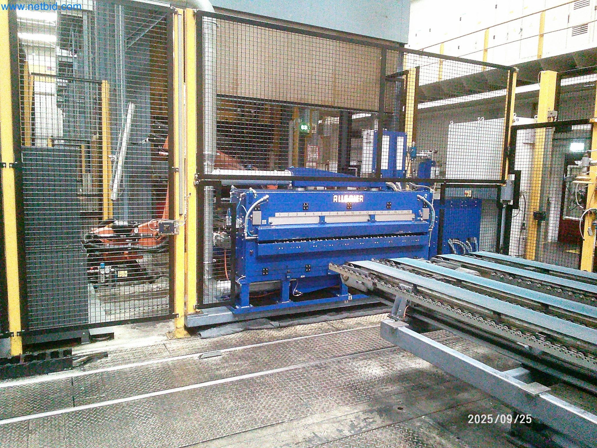 Machines and systems from the automotive supply industry-12