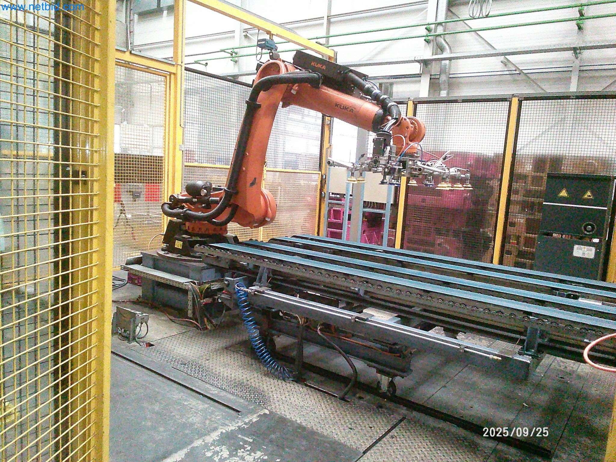 Machines and systems from the automotive supply industry-7