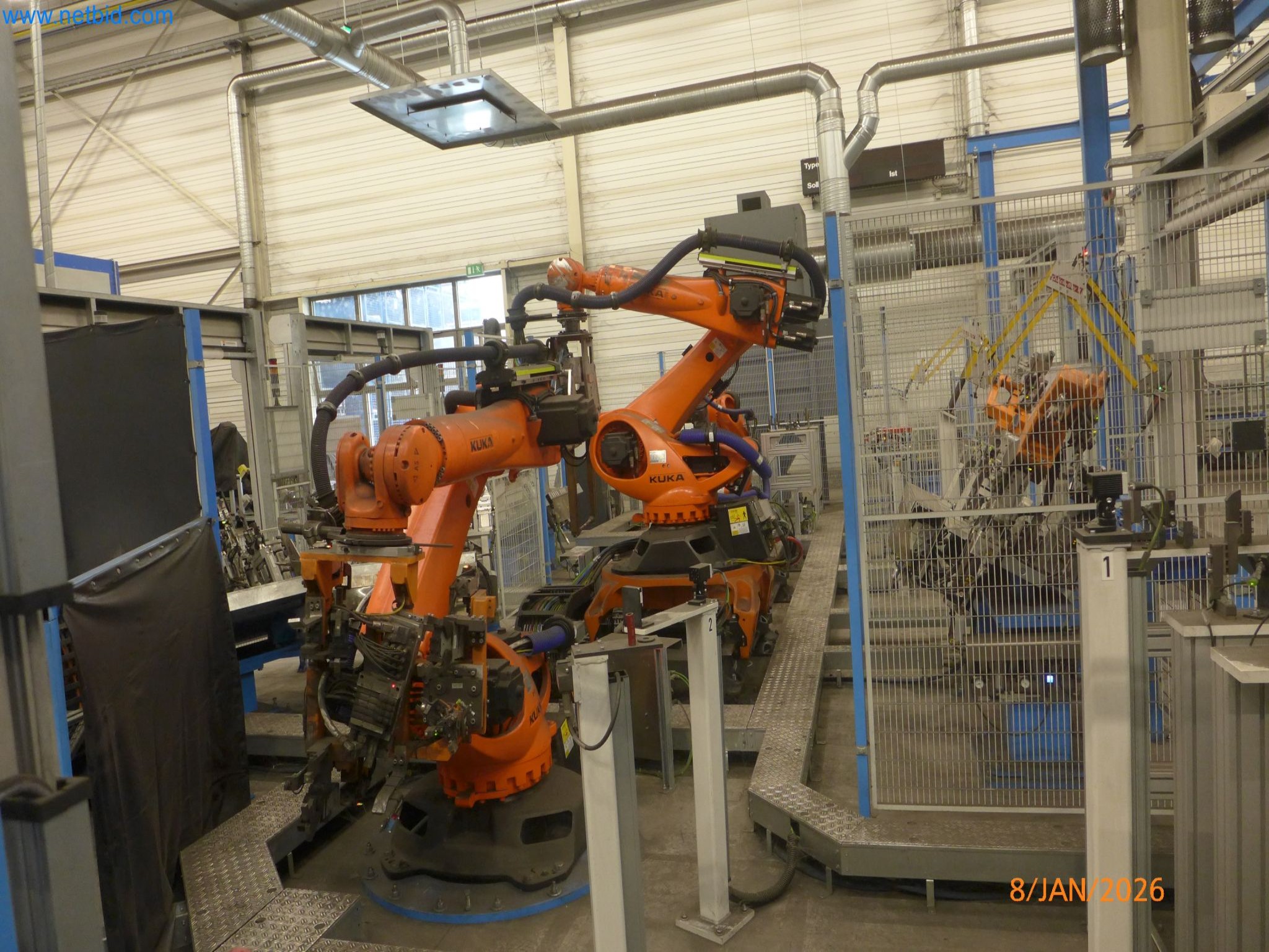 Machines and systems from the automotive supply industry-26