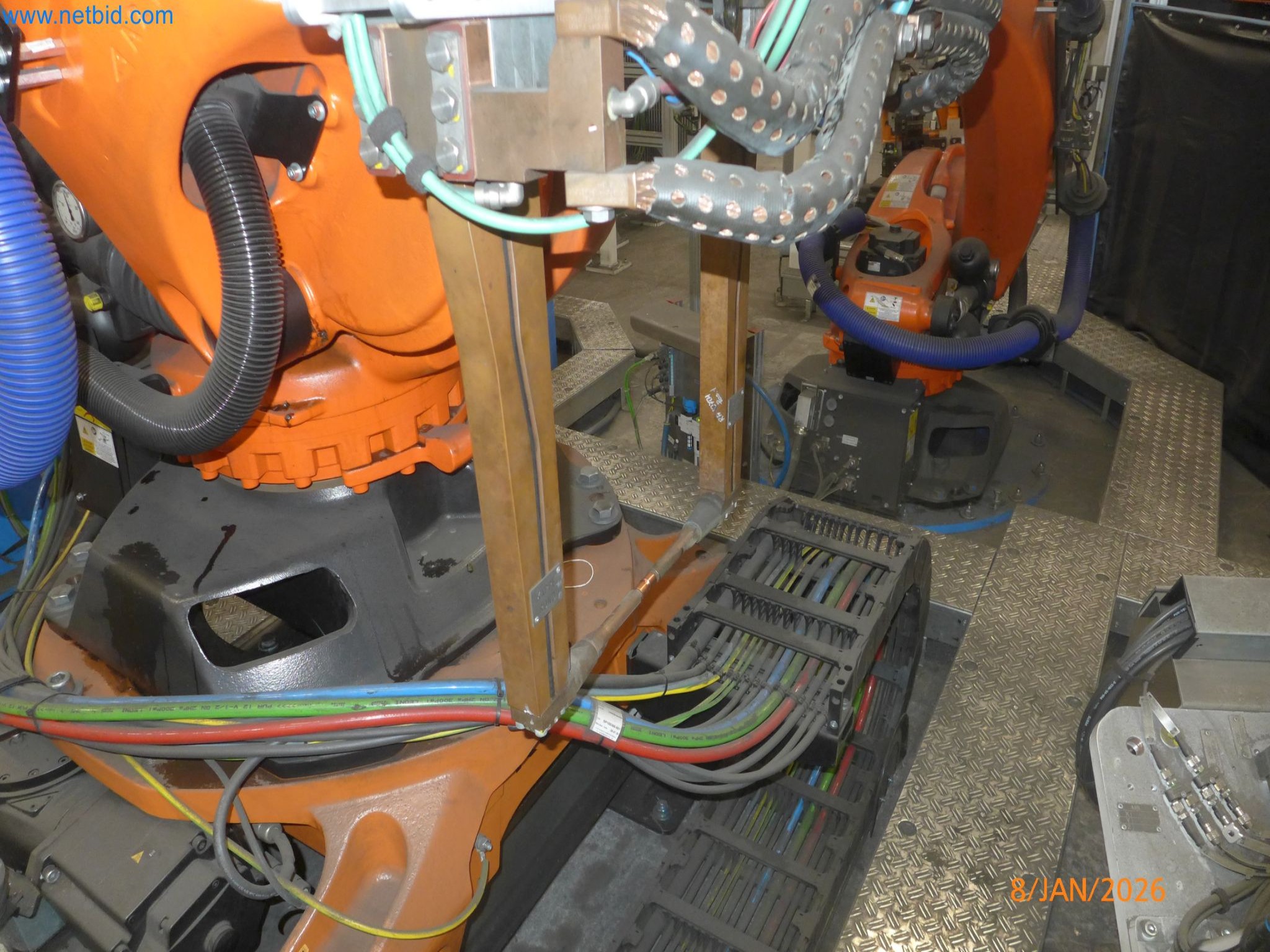 Machines and systems from the automotive supply industry-32