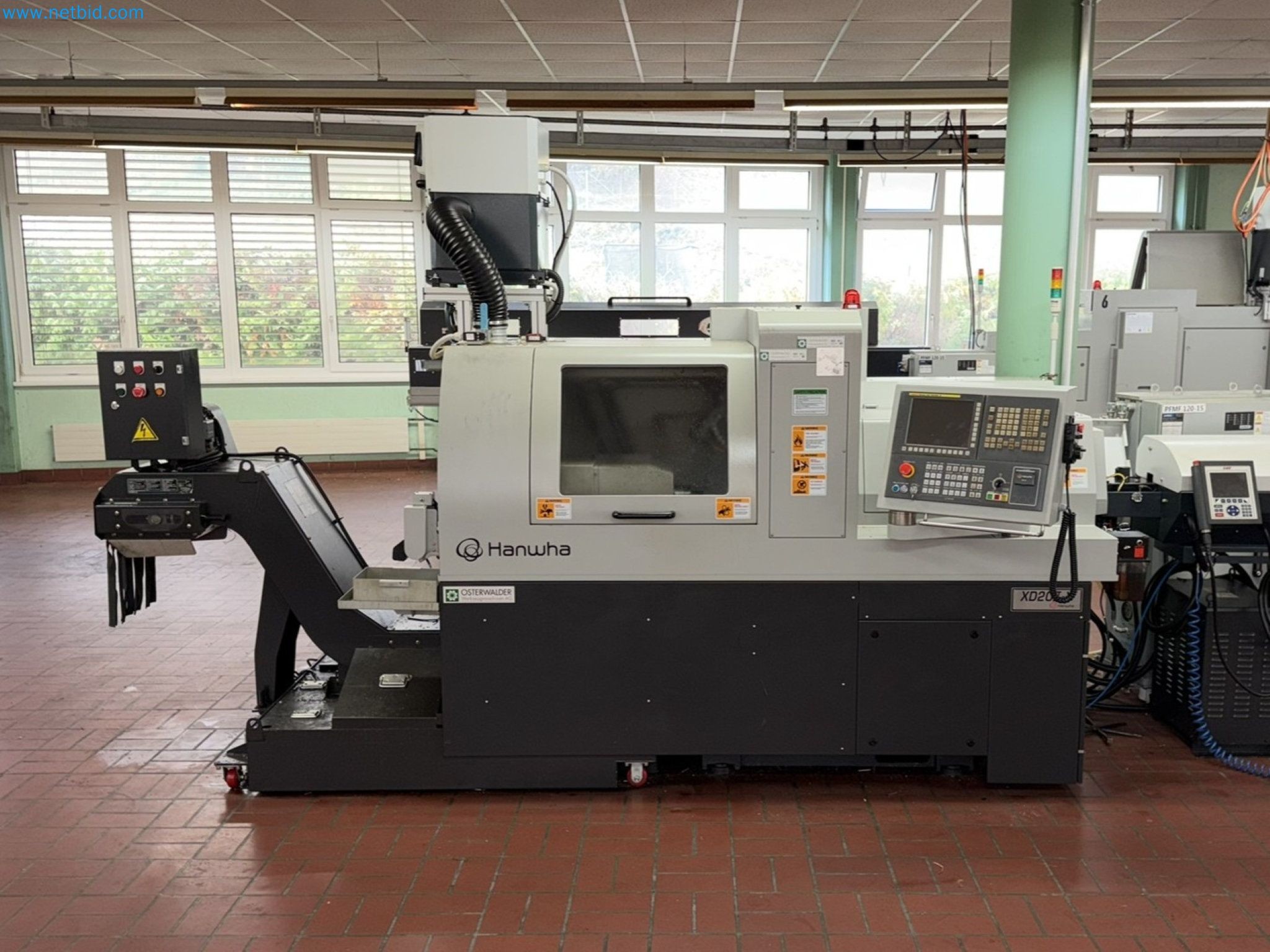 High-quality CNC sliding headstock automatic lathes from factory closure-1