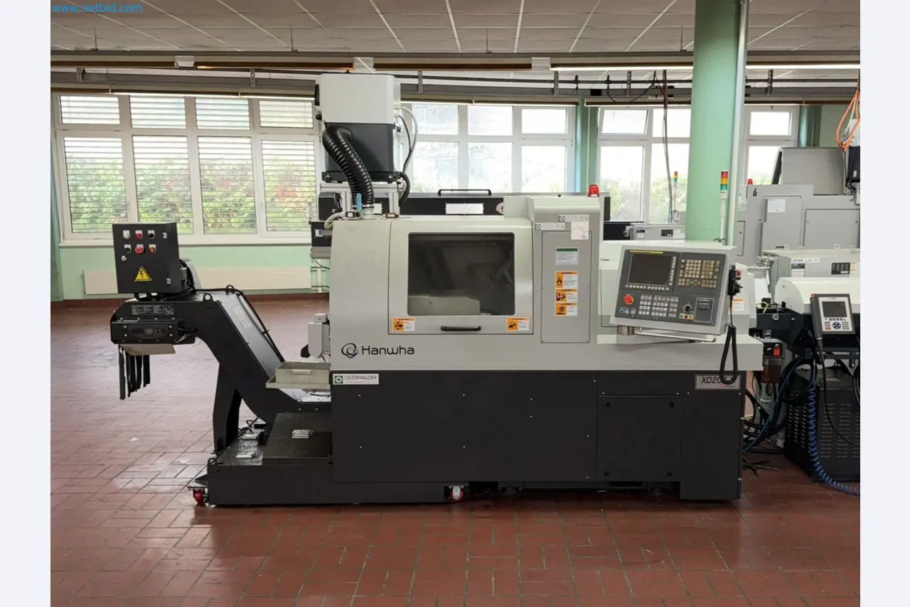 High-quality CNC sliding headstock automatic lathes from factory closure-1