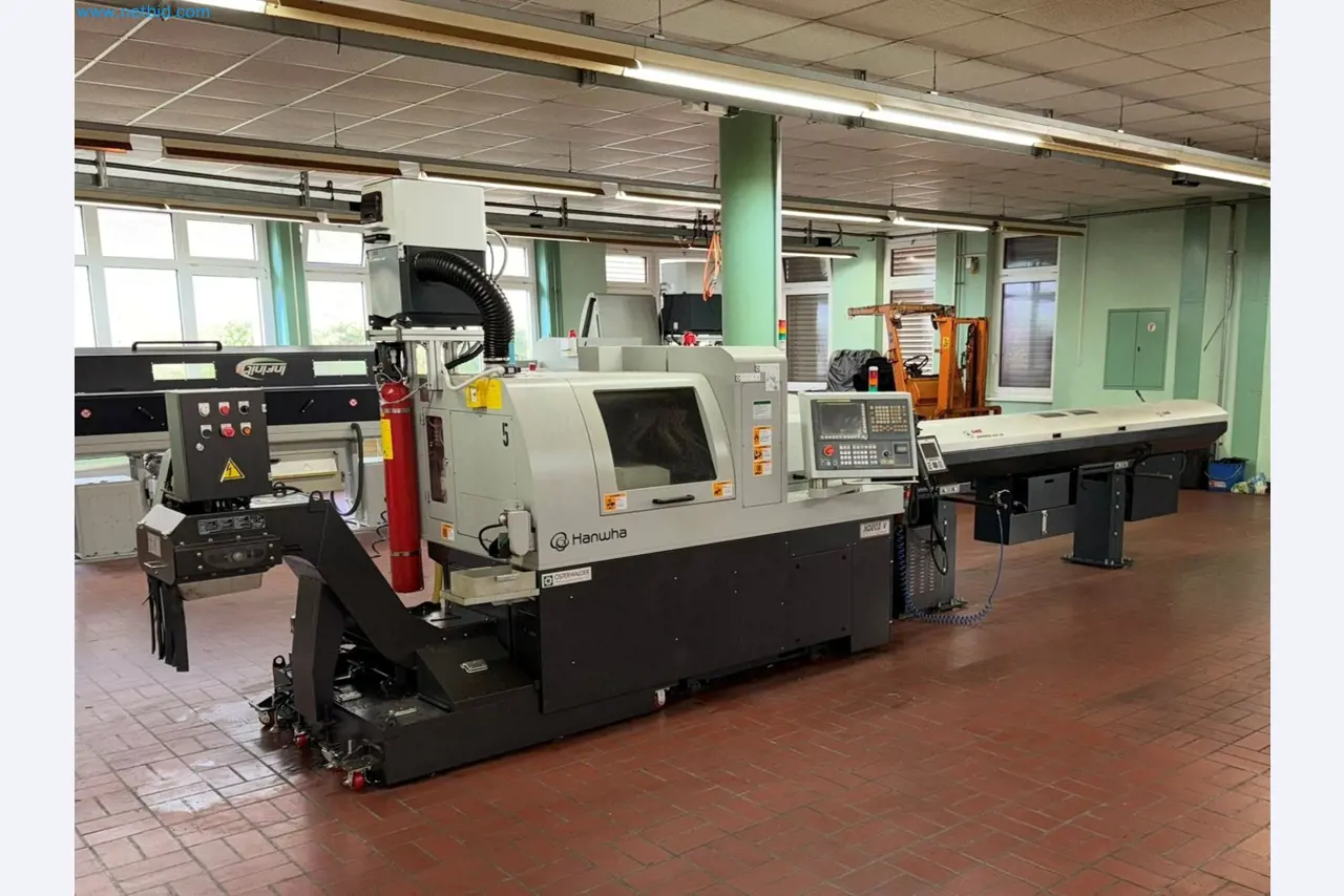 High-quality CNC sliding headstock automatic lathes from factory closure-2