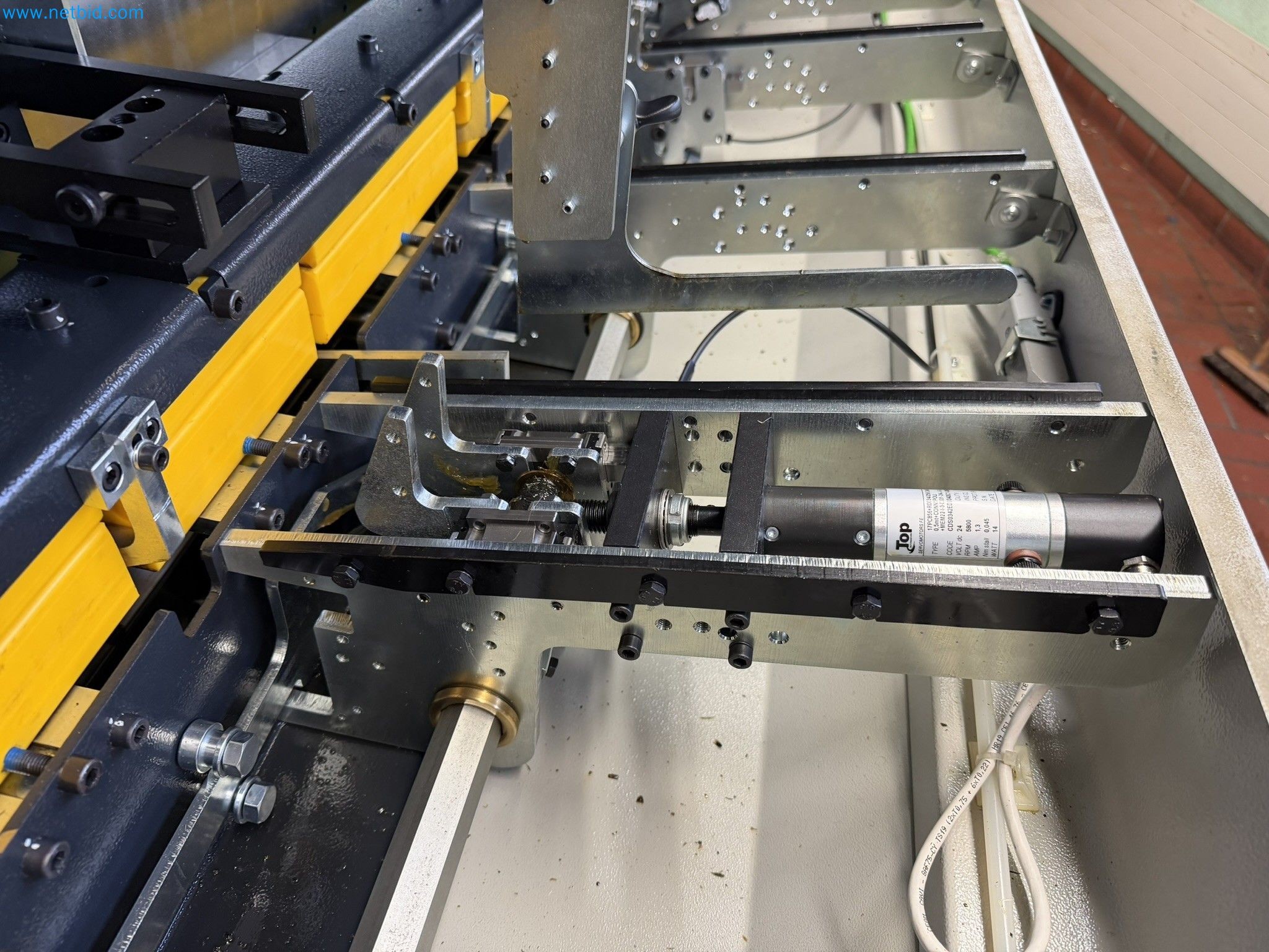 High-quality CNC sliding headstock automatic lathes from factory closure-17