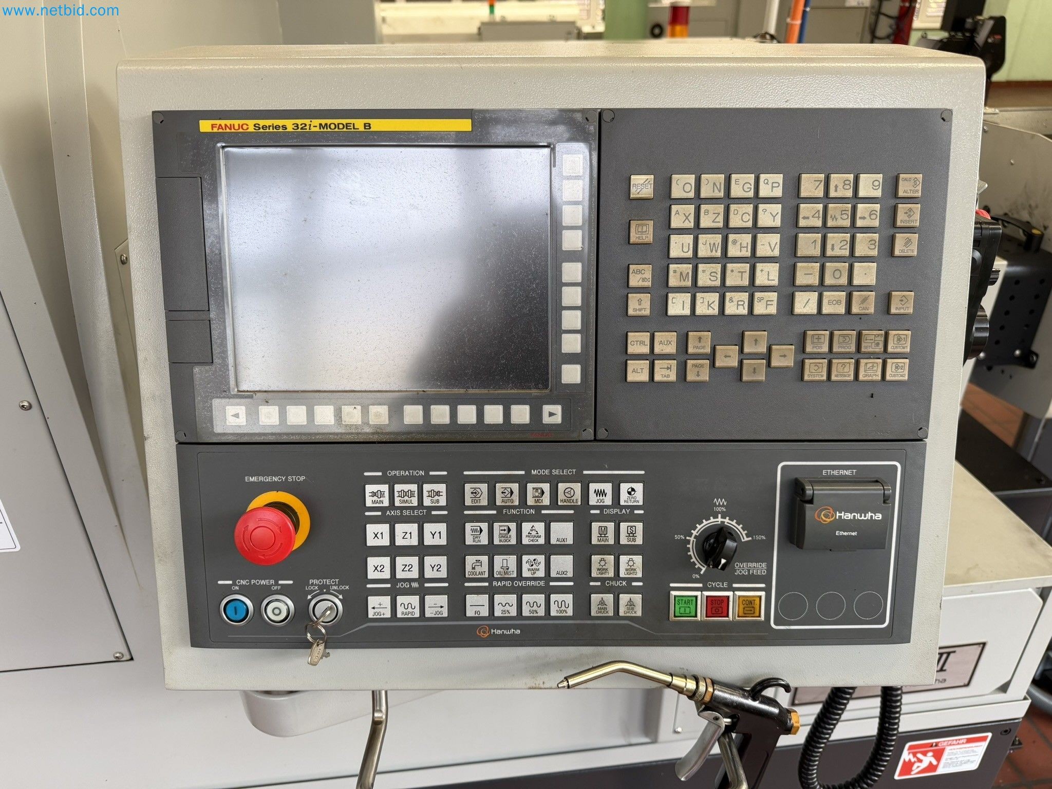 High-quality CNC sliding headstock automatic lathes from factory closure-4