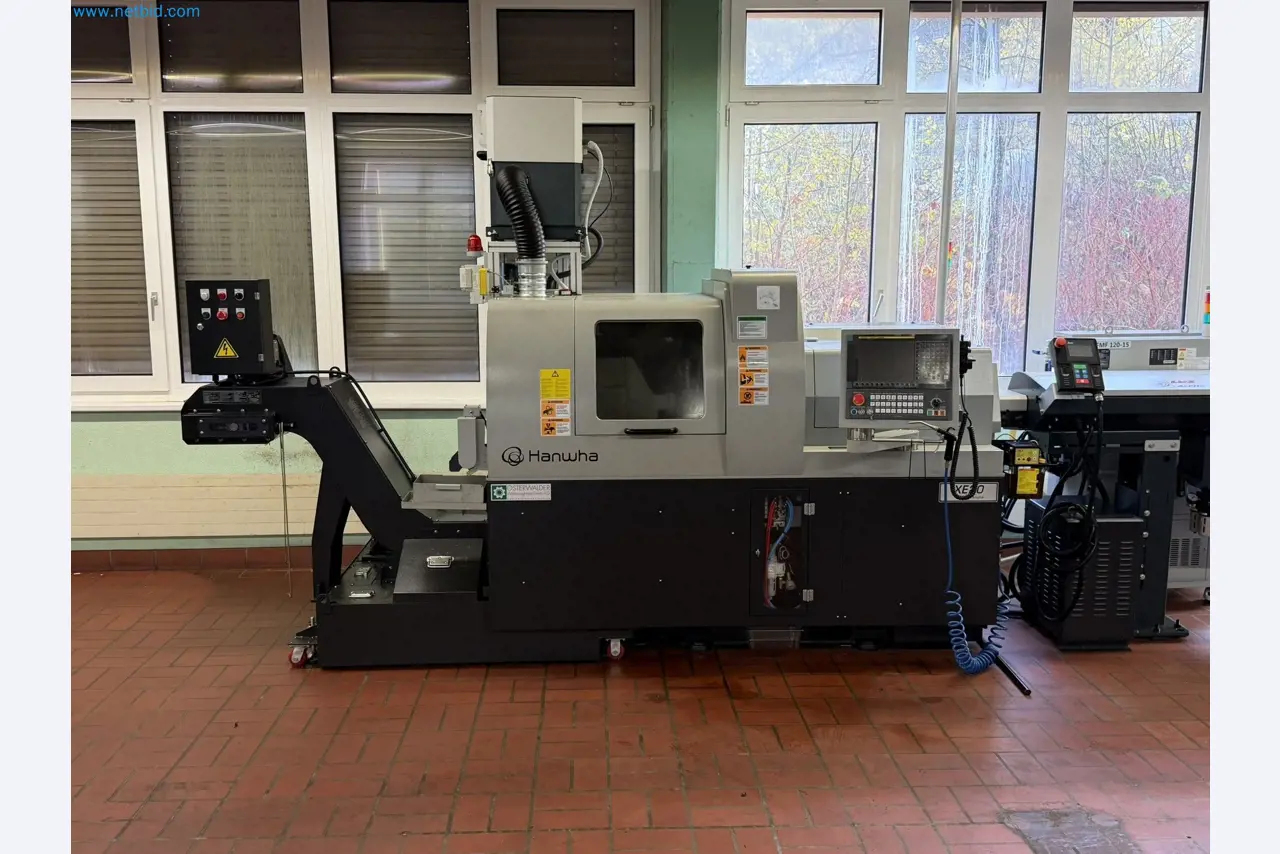 High-quality CNC sliding headstock automatic lathes from factory closure-1