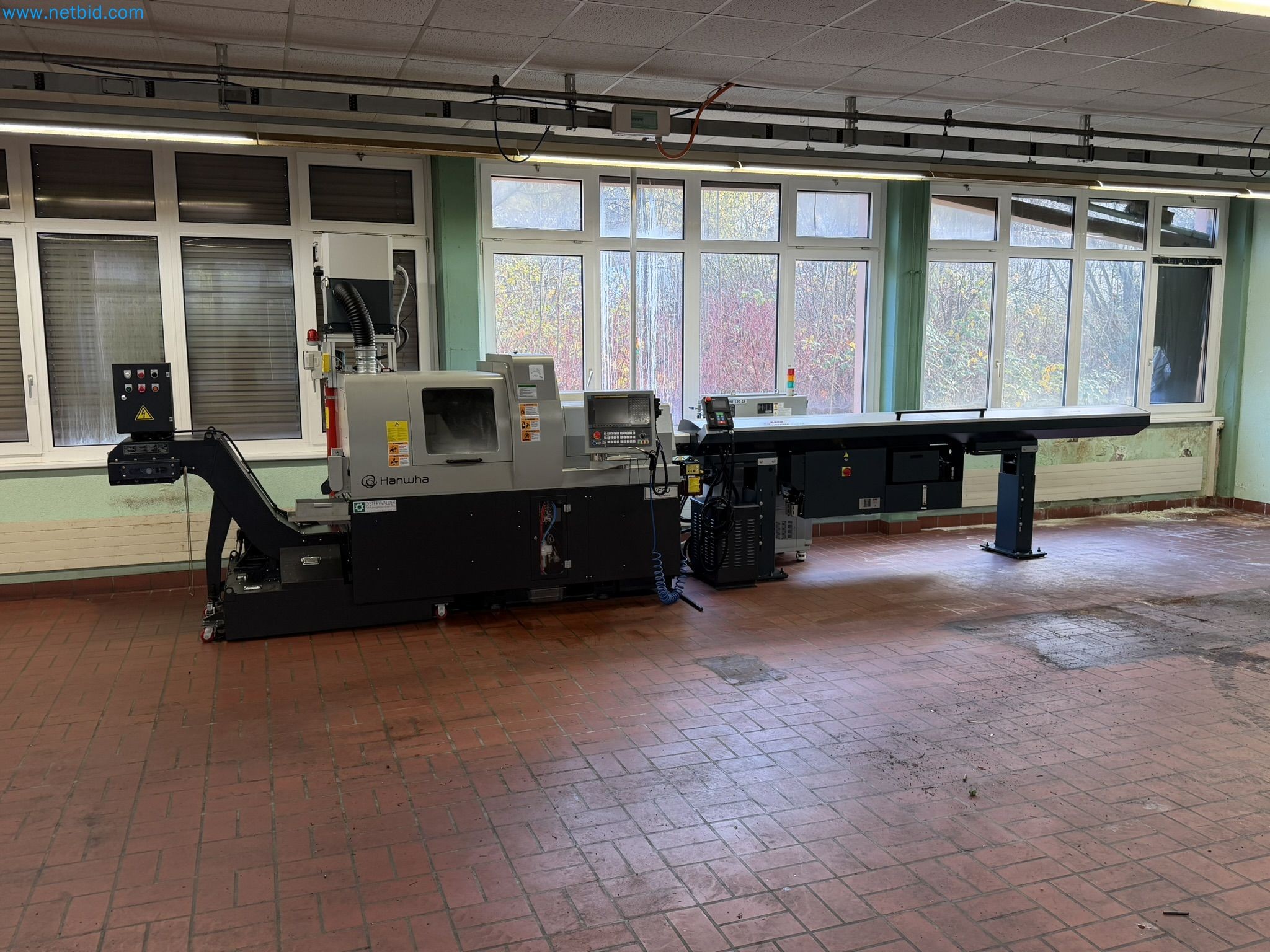 High-quality CNC sliding headstock automatic lathes from factory closure-2