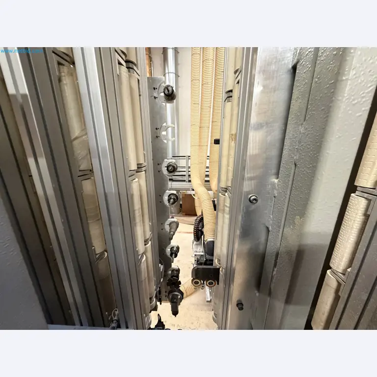 For sale due to insolvency. First-class longitudinal machining center with numerical control for modular furniture production with unloading robot-14