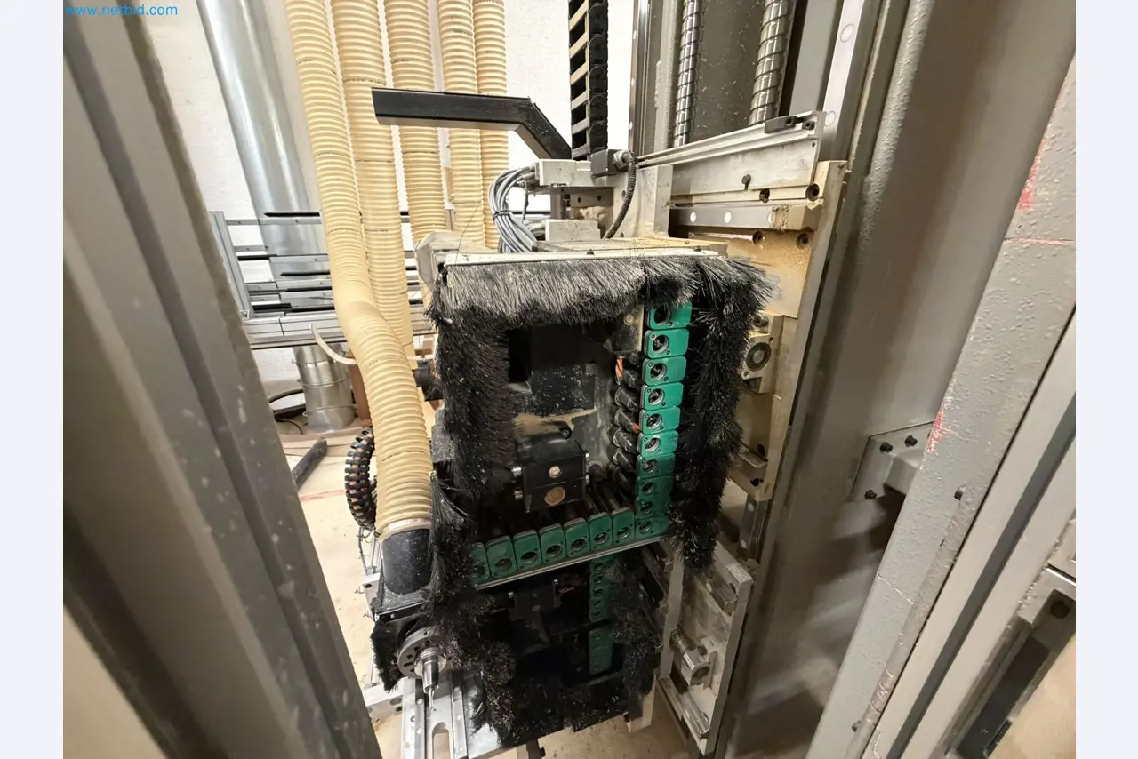 For sale due to insolvency. First-class longitudinal machining center with numerical control for modular furniture production with unloading robot-15