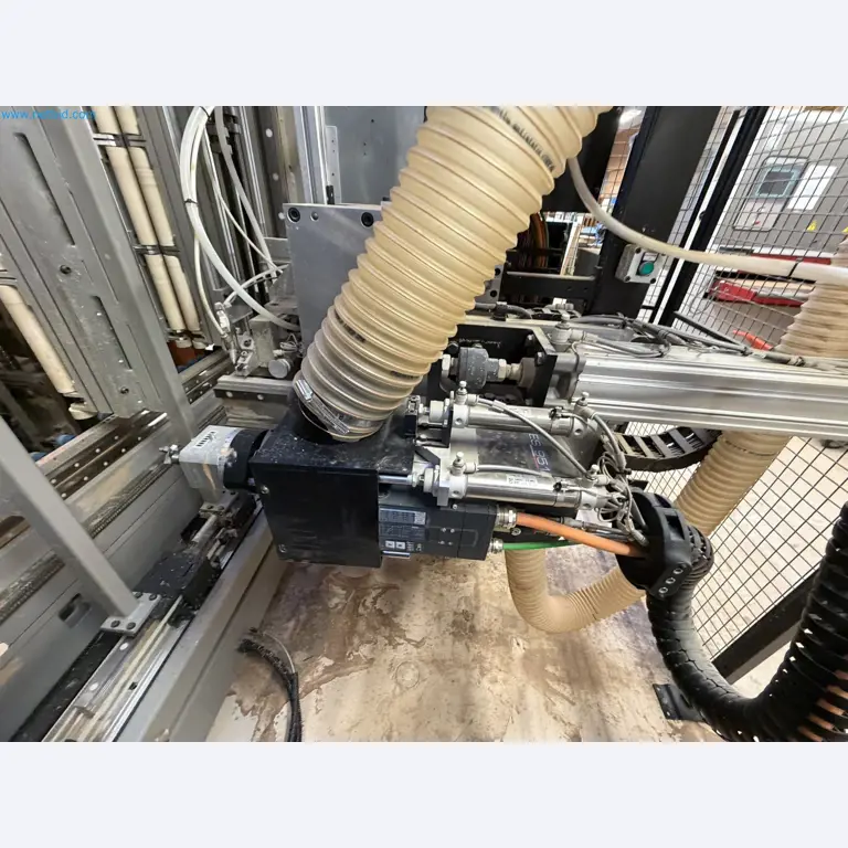 For sale due to insolvency. First-class longitudinal machining center with numerical control for modular furniture production with unloading robot-18