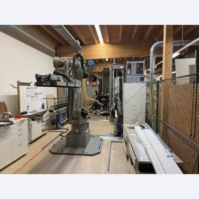 For sale due to insolvency. First-class longitudinal machining center with numerical control for modular furniture production with unloading robot-1