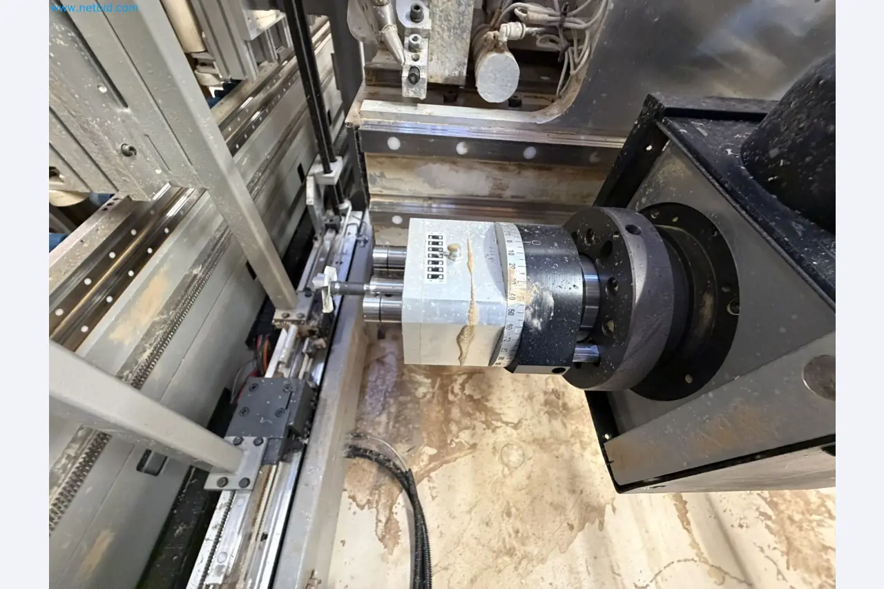 For sale due to insolvency. First-class longitudinal machining center with numerical control for modular furniture production with unloading robot-20