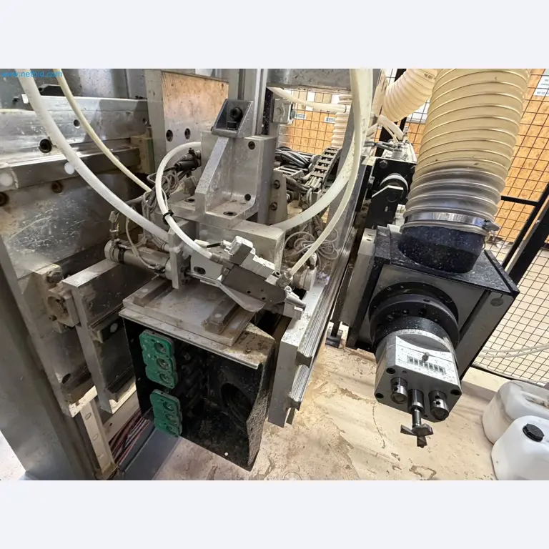 For sale due to insolvency. First-class longitudinal machining center with numerical control for modular furniture production with unloading robot-21