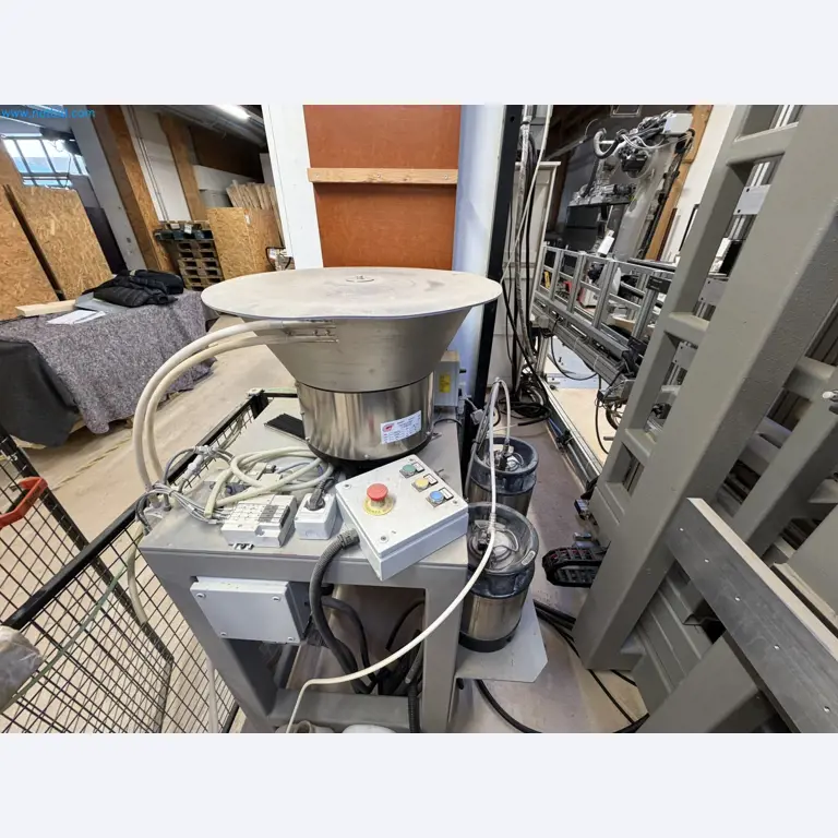 For sale due to insolvency. First-class longitudinal machining center with numerical control for modular furniture production with unloading robot-24