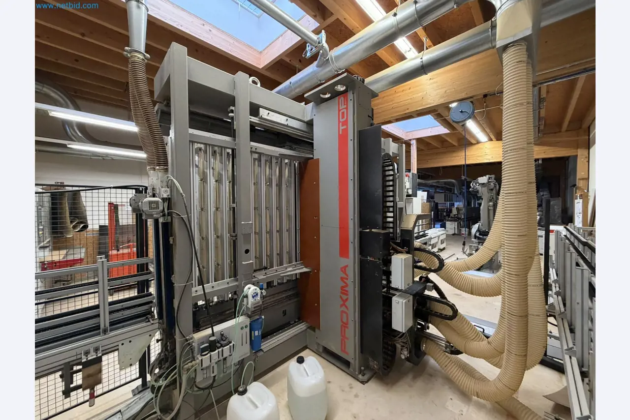 For sale due to insolvency. First-class longitudinal machining center with numerical control for modular furniture production with unloading robot-28