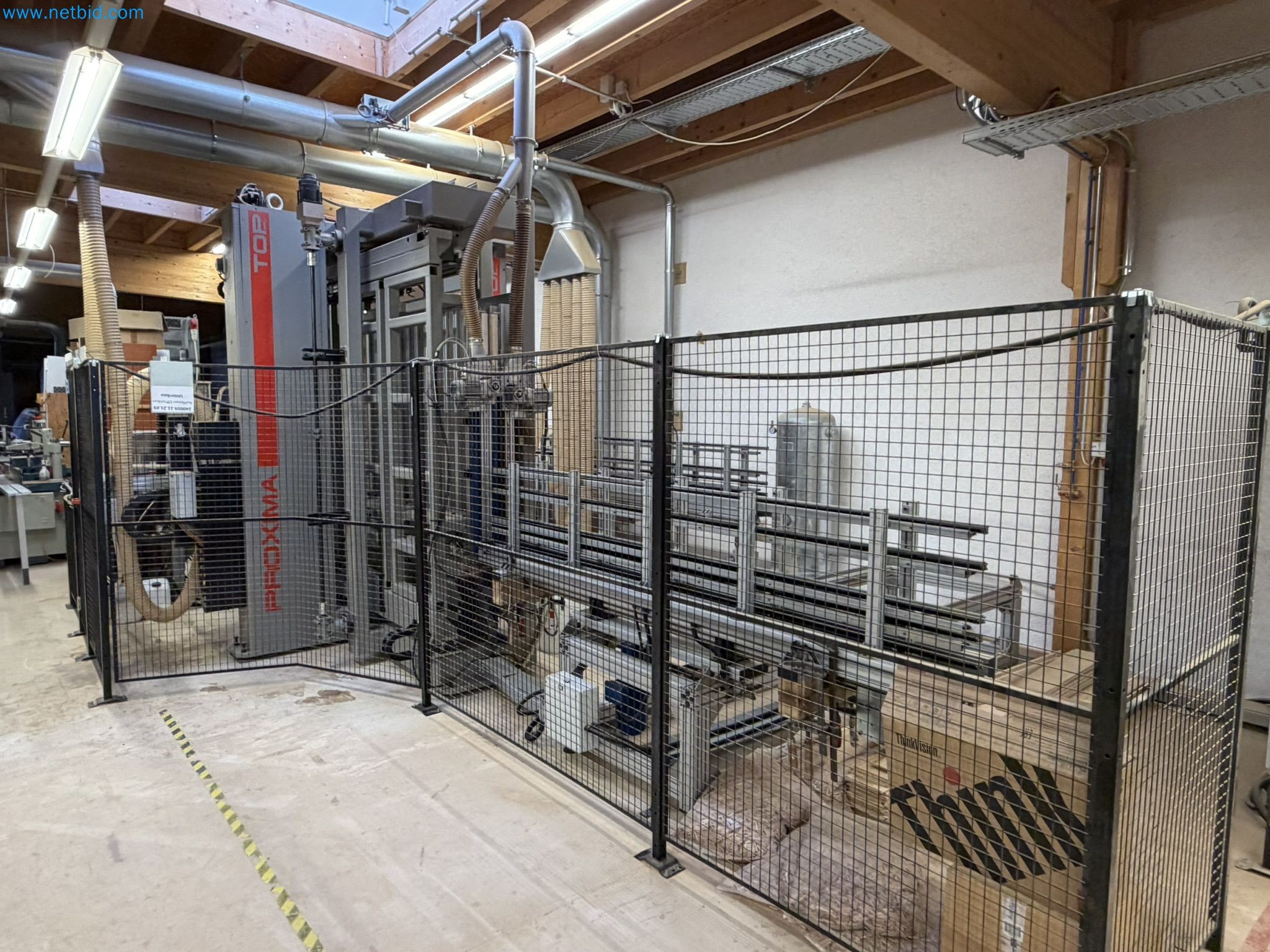 For sale due to insolvency. First-class longitudinal machining center with numerical control for modular furniture production with unloading robot-32