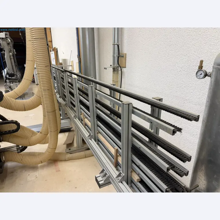 For sale due to insolvency. First-class longitudinal machining center with numerical control for modular furniture production with unloading robot-39