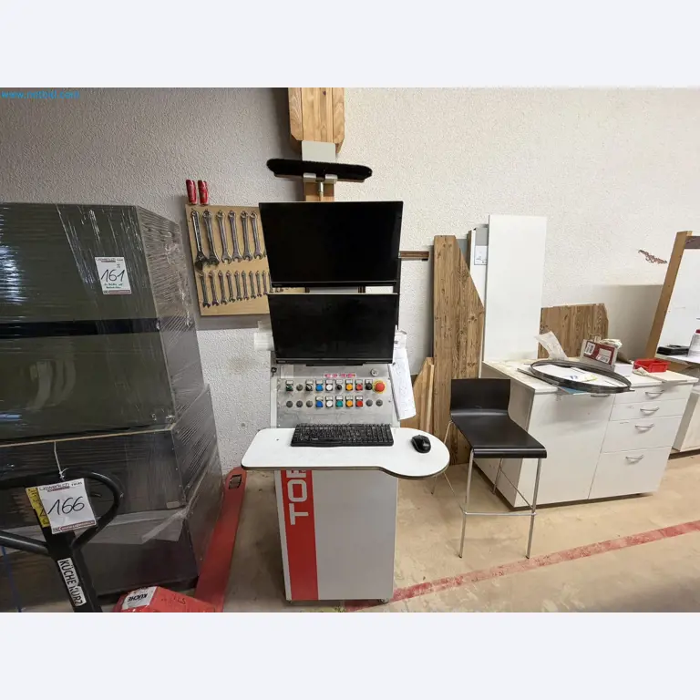 For sale due to insolvency. First-class longitudinal machining center with numerical control for modular furniture production with unloading robot-48