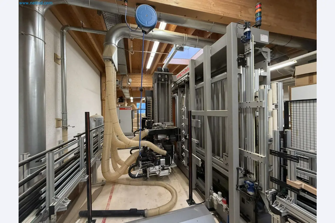 For sale due to insolvency. First-class longitudinal machining center with numerical control for modular furniture production with unloading robot-6