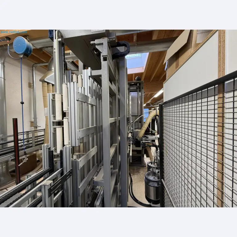 For sale due to insolvency. First-class longitudinal machining center with numerical control for modular furniture production with unloading robot-7