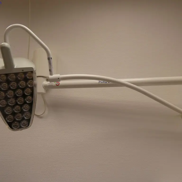 Lampa diagnostyczna (stacjonarna) Getinge Deutschland GmbH LUCEA 40 fest