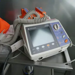 Defibrylator Nihon Kohden Europe GmbH cardioLife TEC-5531