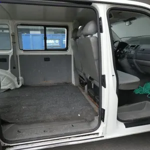 Van Volkswagen T5 1.9 TDI Caravelle