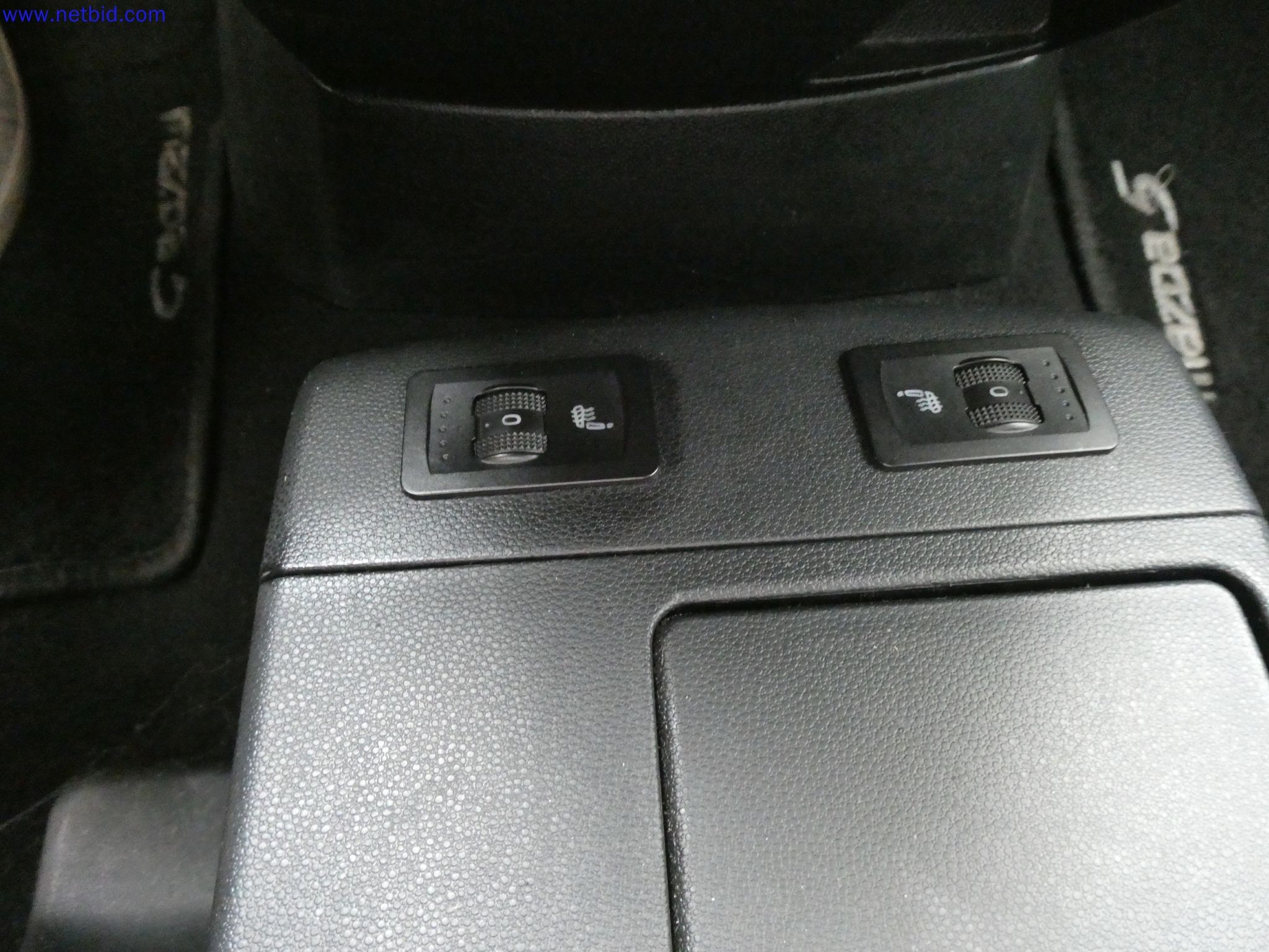 Passenger car Mazda M5 – foto 21 – kavel bij NetBid, Tettnang