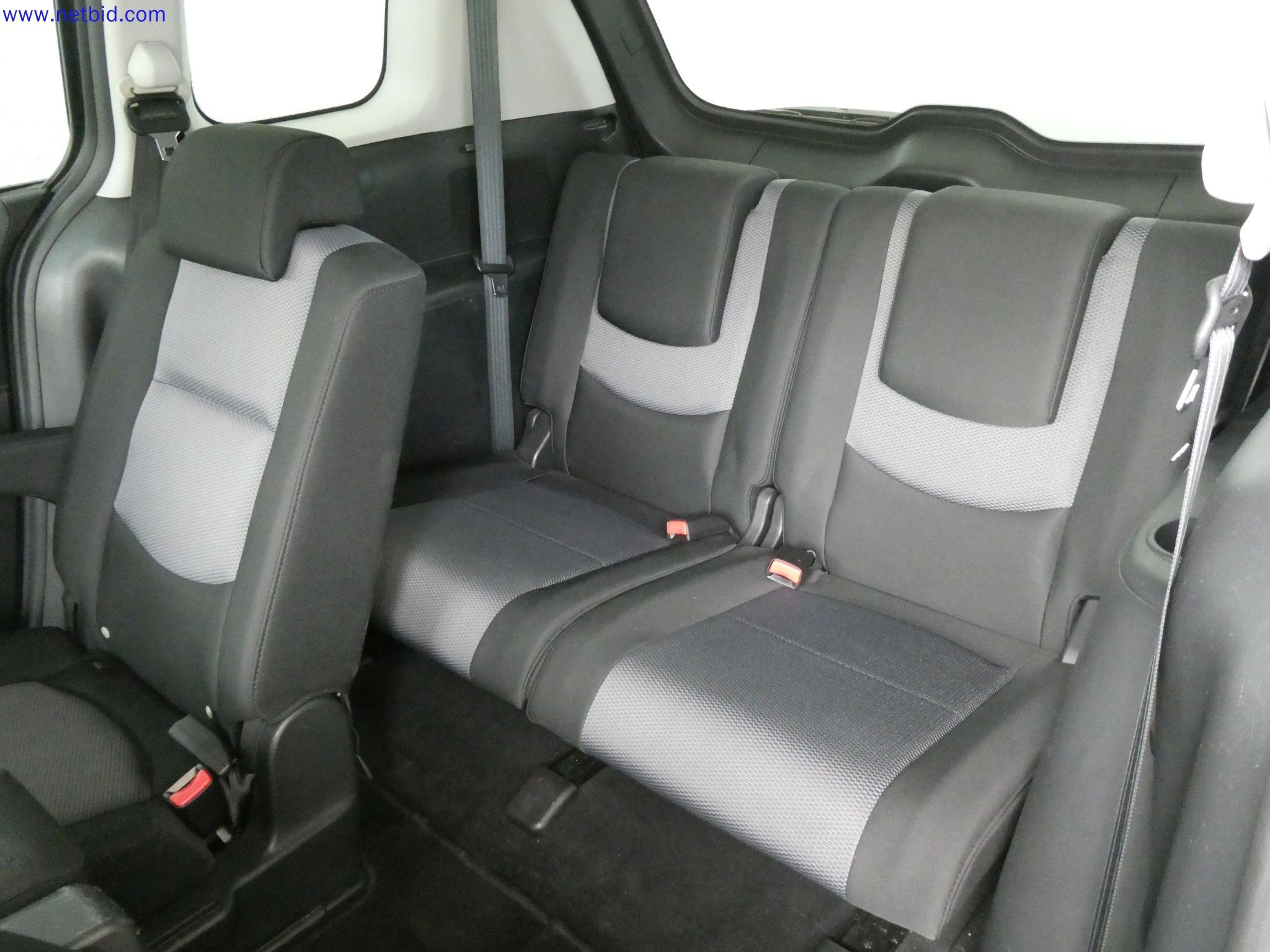 Passenger car Mazda M5 – foto 25 – kavel bij NetBid, Tettnang