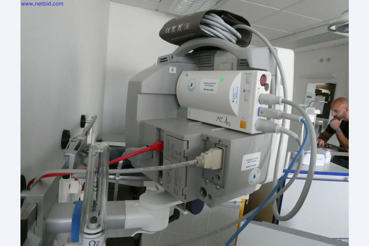 Ausstattung eines Klinikums-1