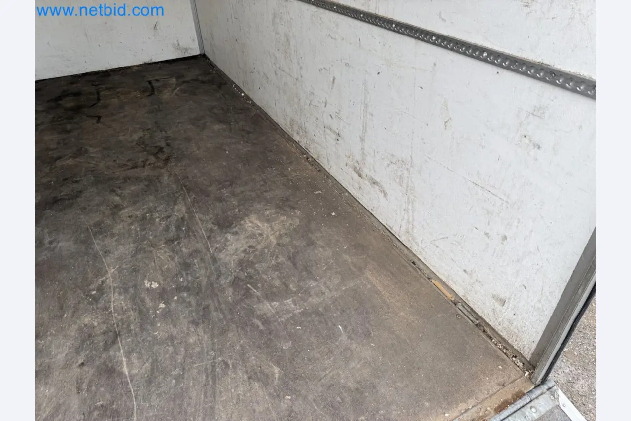 Passenger car tandem trailer Hapert SAPPHIRE TA/C39B/302 and passenger car plateau tandem trailer Eduard P4-11