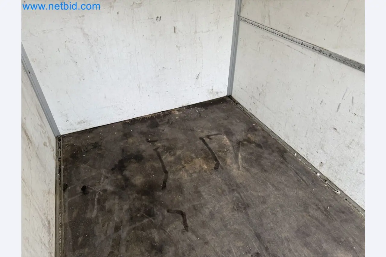 Passenger car tandem trailer Hapert SAPPHIRE TA/C39B/302 and passenger car plateau tandem trailer Eduard P4-13