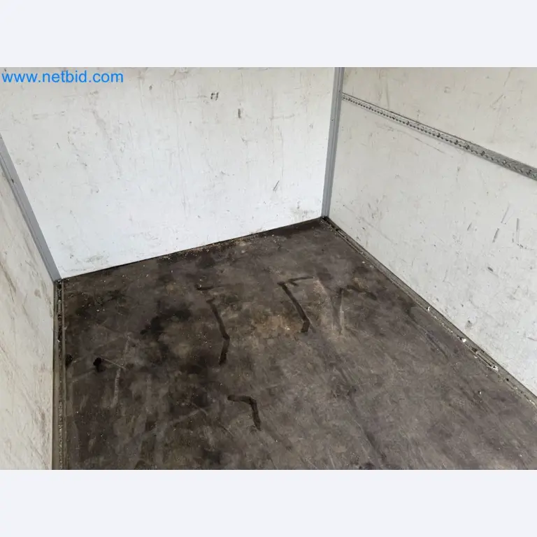 Passenger car tandem trailer Hapert SAPPHIRE TA/C39B/302 and passenger car plateau tandem trailer Eduard P4-13