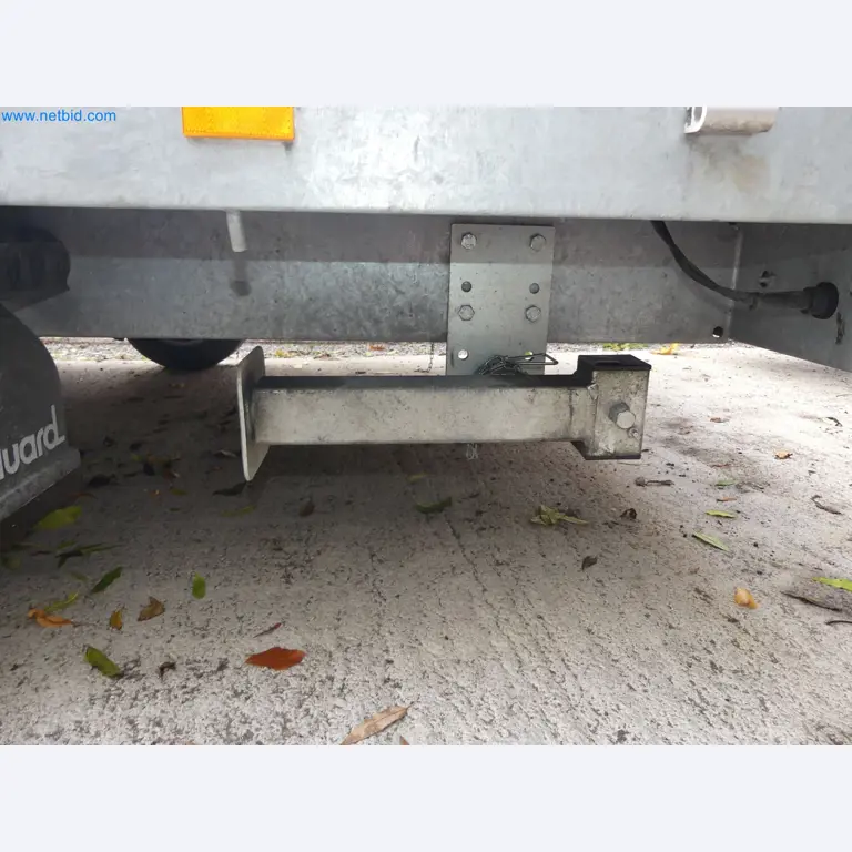 Passenger car tandem trailer Hapert SAPPHIRE TA/C39B/302 and passenger car plateau tandem trailer Eduard P4-13