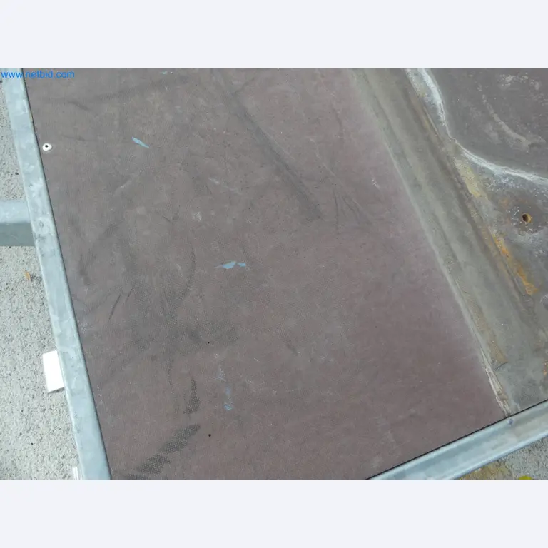 Passenger car tandem trailer Hapert SAPPHIRE TA/C39B/302 and passenger car plateau tandem trailer Eduard P4-14