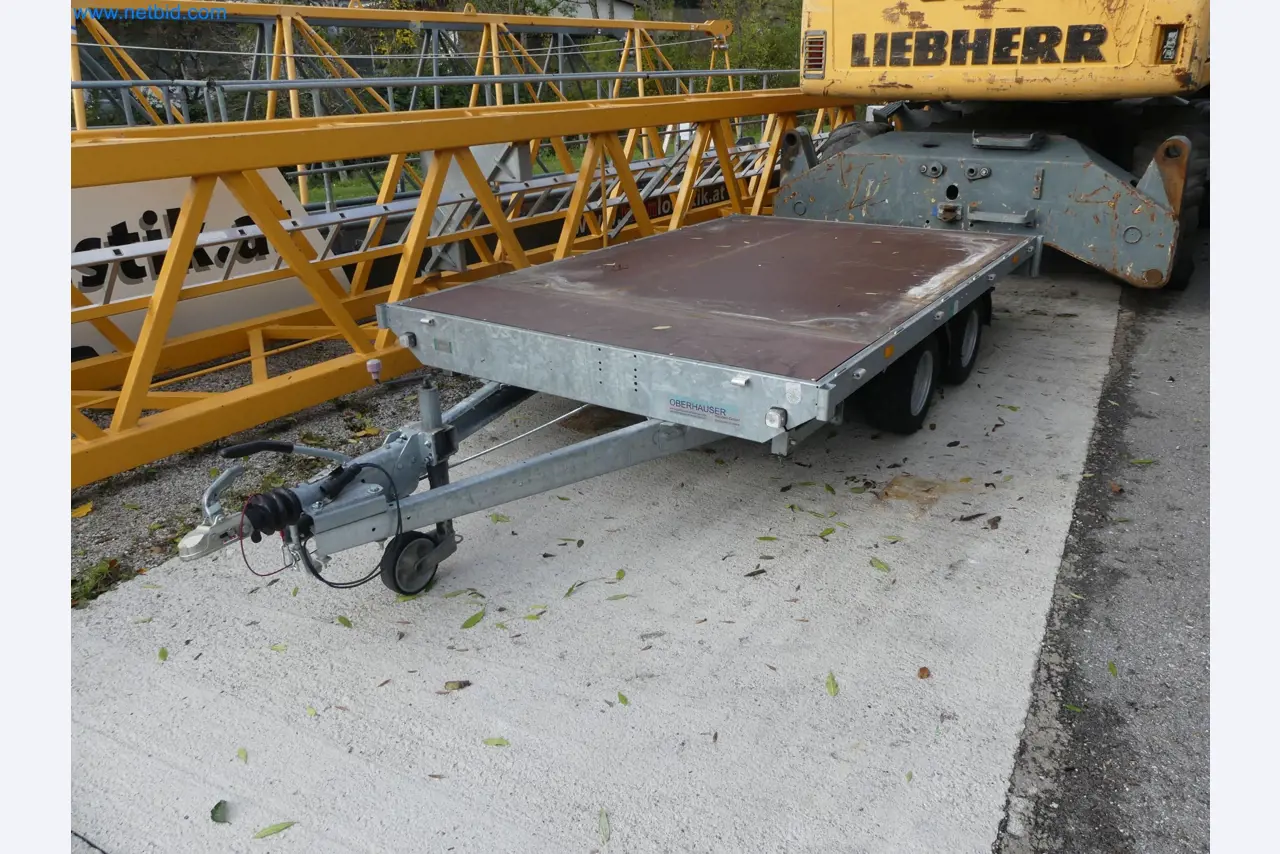 Passenger car tandem trailer Hapert SAPPHIRE TA/C39B/302 and passenger car plateau tandem trailer Eduard P4-1