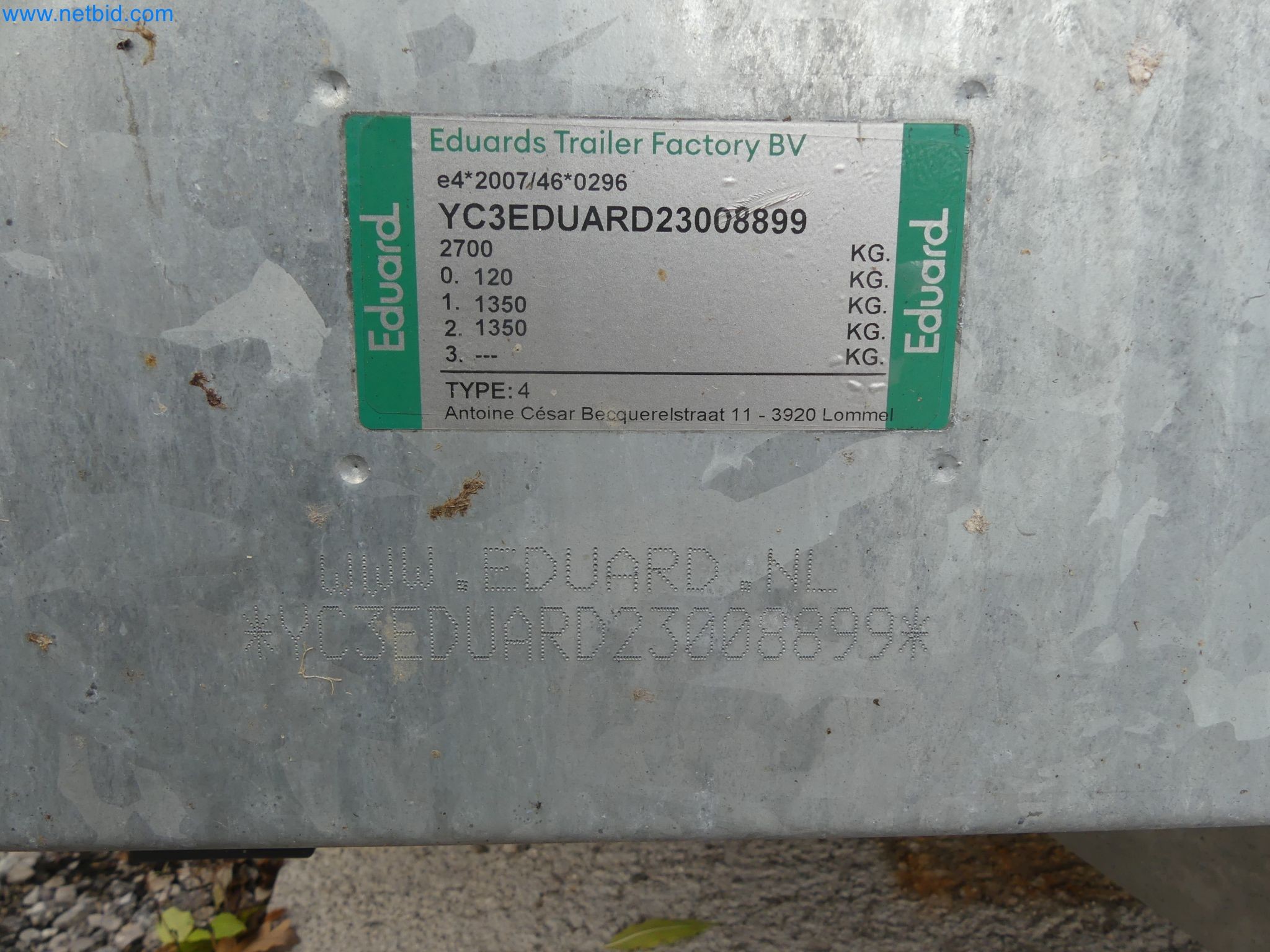 PKW Tandemanhänger Hapert SAPPHIRE TA/C39B/302 und PKW Plateau-Tandemanhänger Eduard P4-8