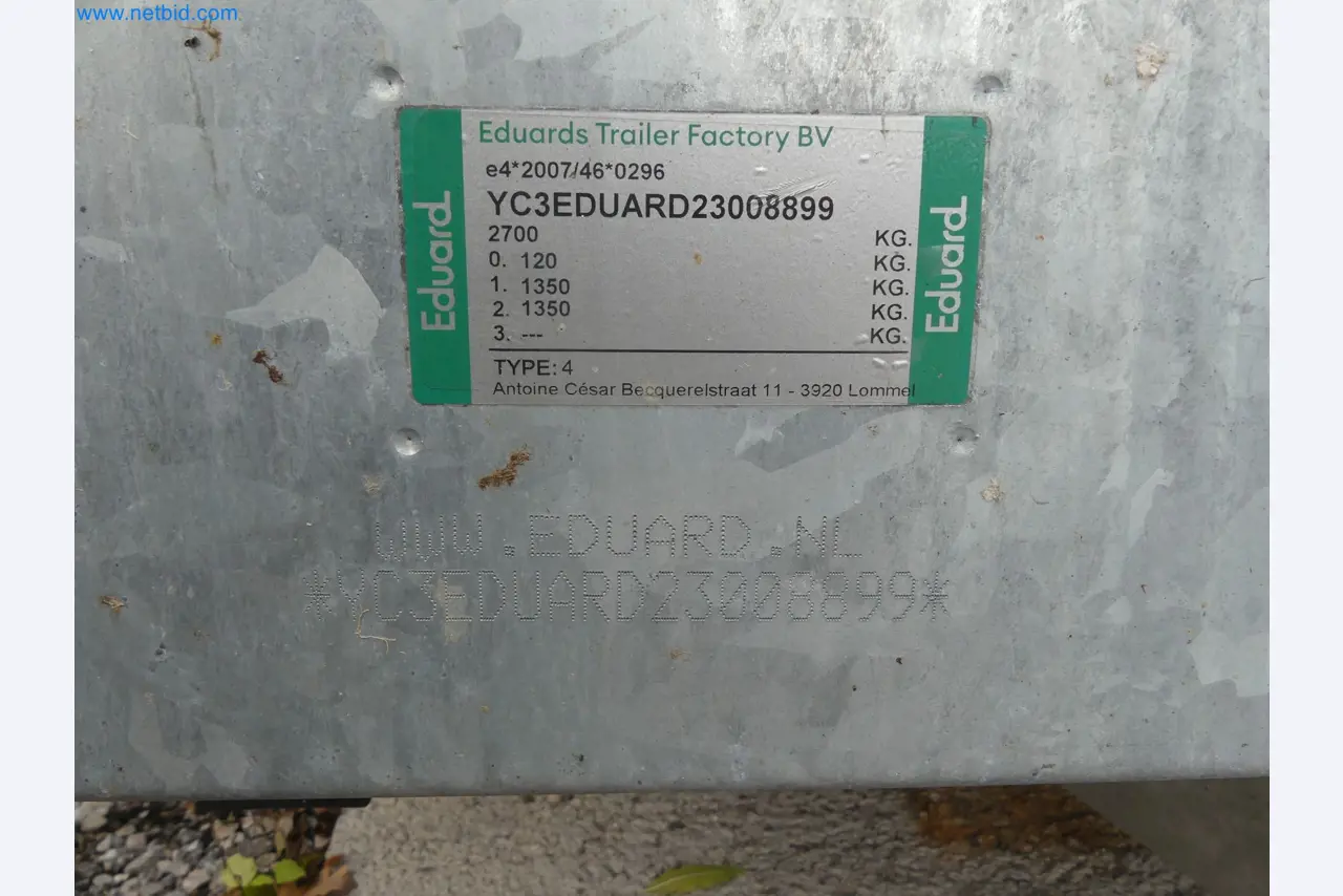 Passenger car tandem trailer Hapert SAPPHIRE TA/C39B/302 and passenger car plateau tandem trailer Eduard P4-8