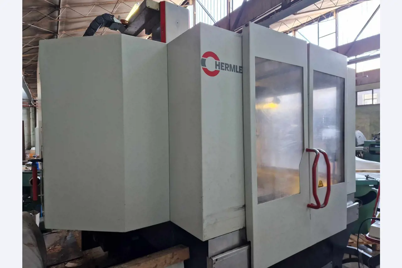 Centre d'usinage vertical 3 axes-13