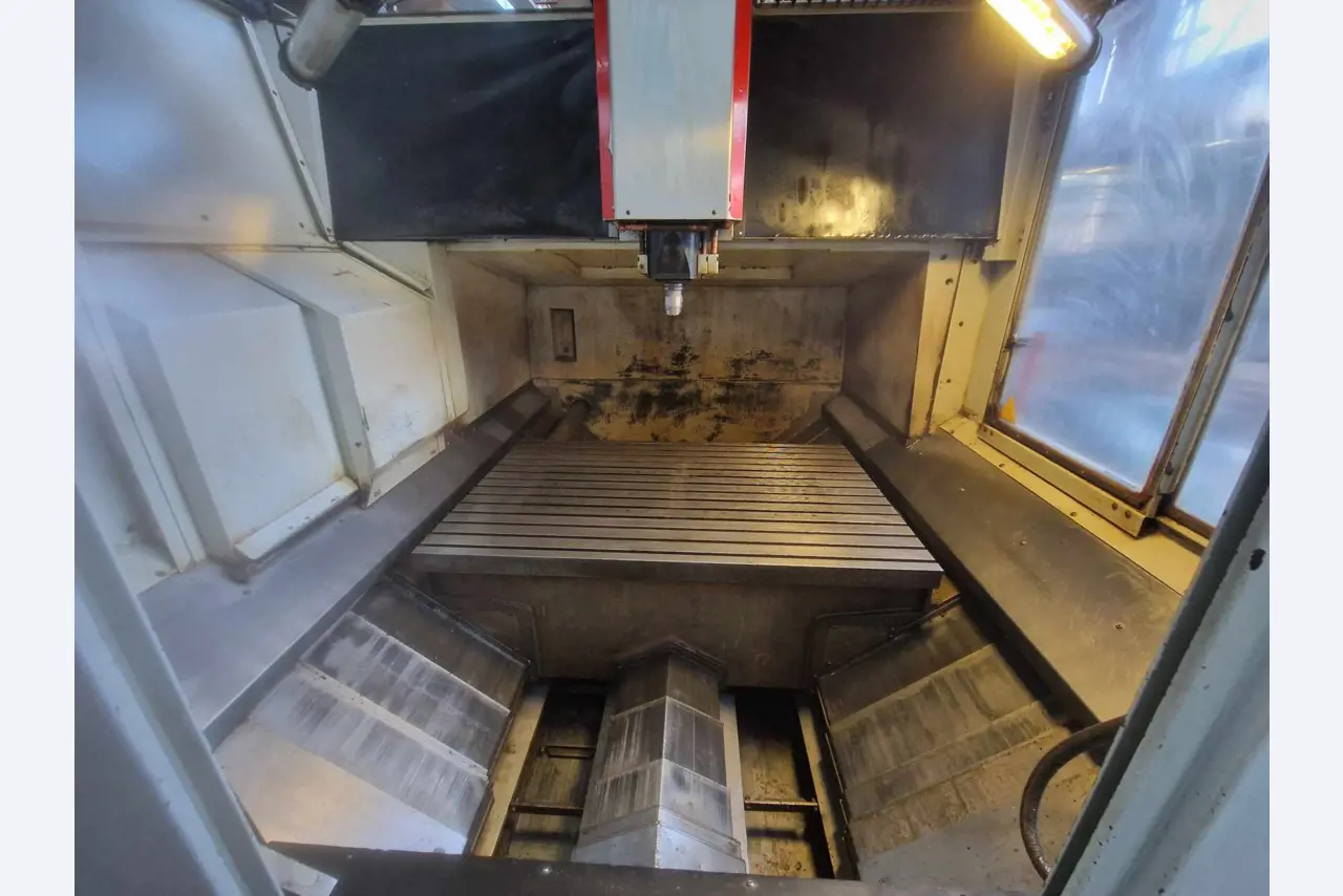 Centre d'usinage vertical 3 axes-14