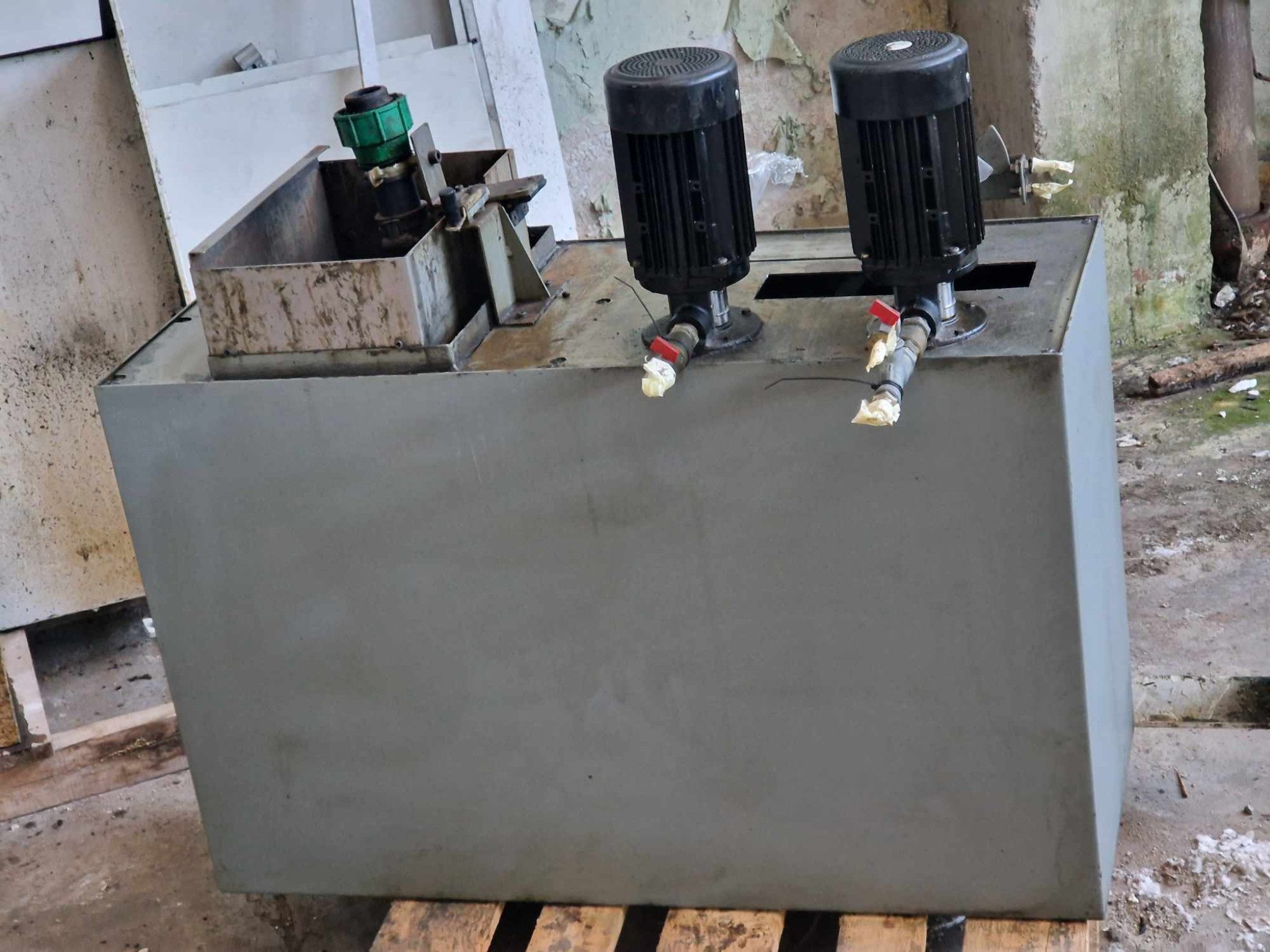 3-axis vertical machining center-16