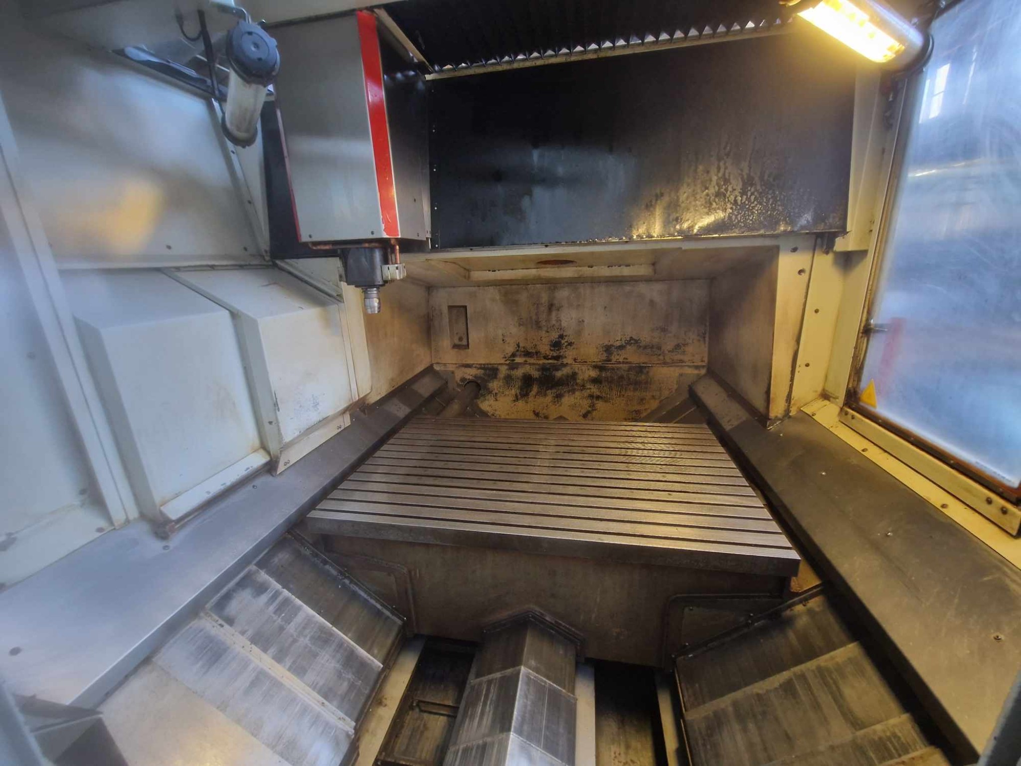 3-axis vertical machining center-4