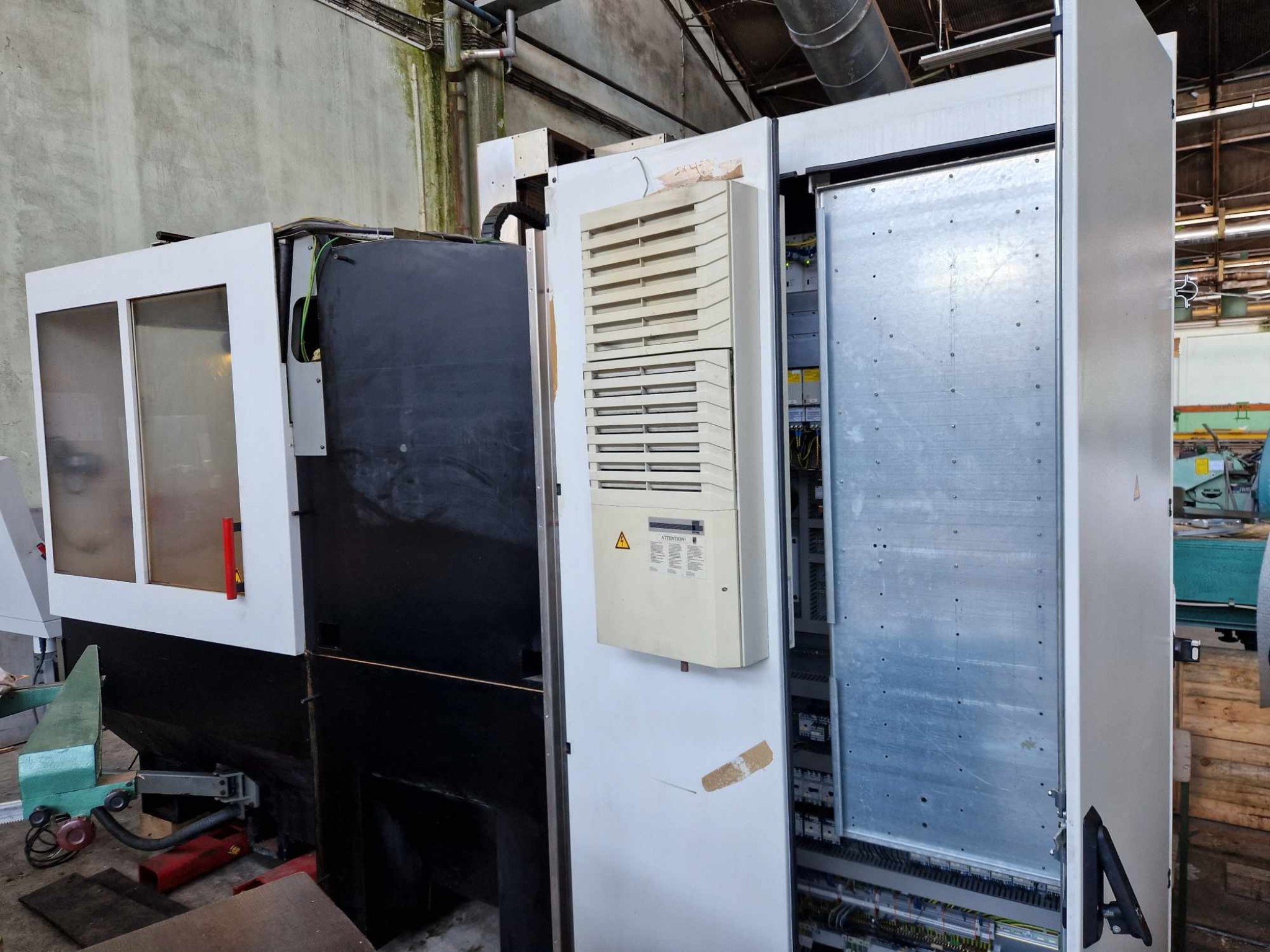 3-axis vertical machining center-7