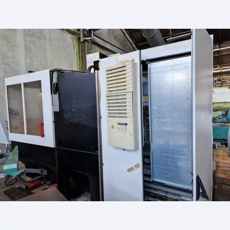 Centre d'usinage vertical 3 axes-7