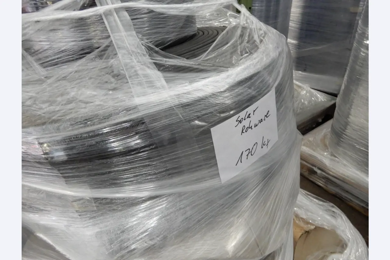 Maschinen zur Textil- und Planenverarbeitung-2