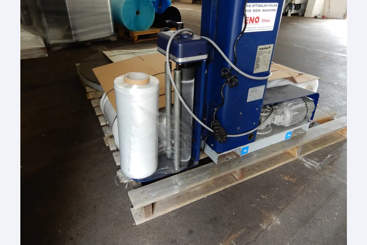 Máquinas para el tratamiento de textiles y lonas-4