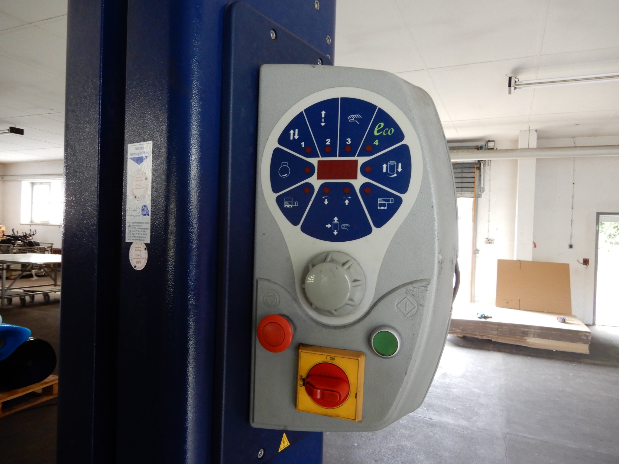 Machines pour le traitement des textiles et des bâches-8