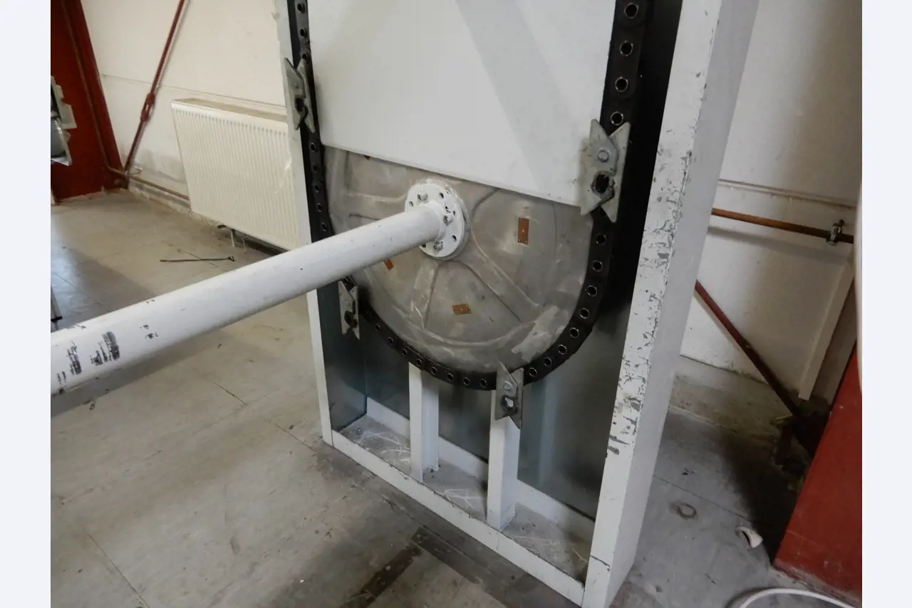 Máquinas para el tratamiento de textiles y lonas-2